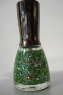 VERNIS A ONGLE  VERT AVEC PAILLETTE  CRYSTAL SPARKING LONGUE TENUE MARQUE SONOBELLA 18ML